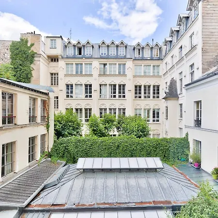 Urbanflat 127 - Grand Montorgueil Apartment Paris